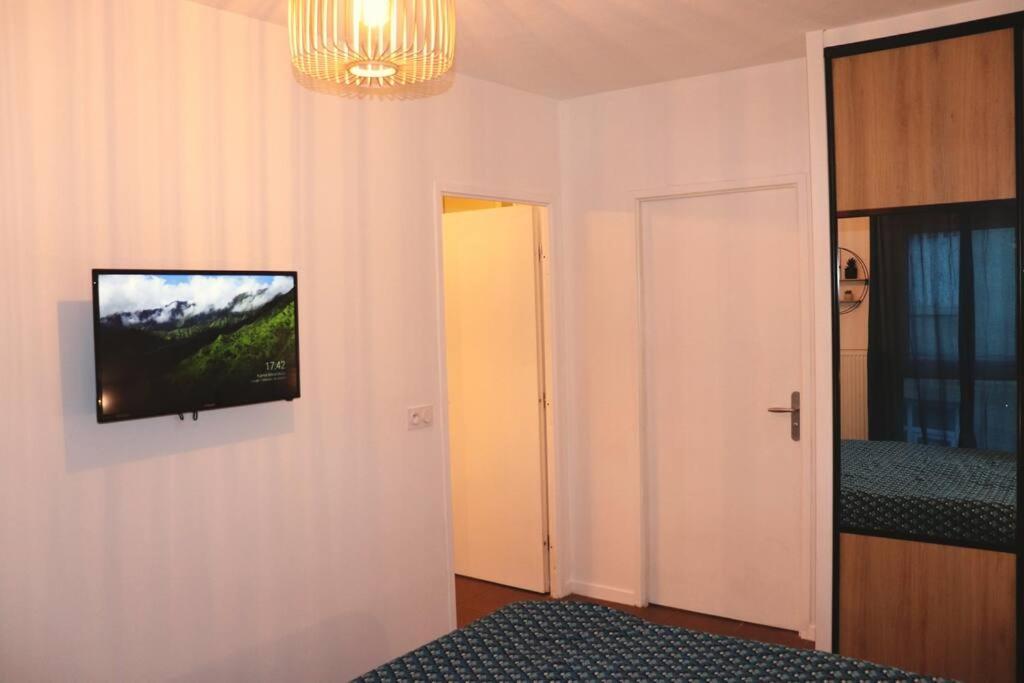 Les Cedres -Tram A 50 Metres, Bordeaux A 5 Minutes, Parking Apartamento Cenon Exterior foto