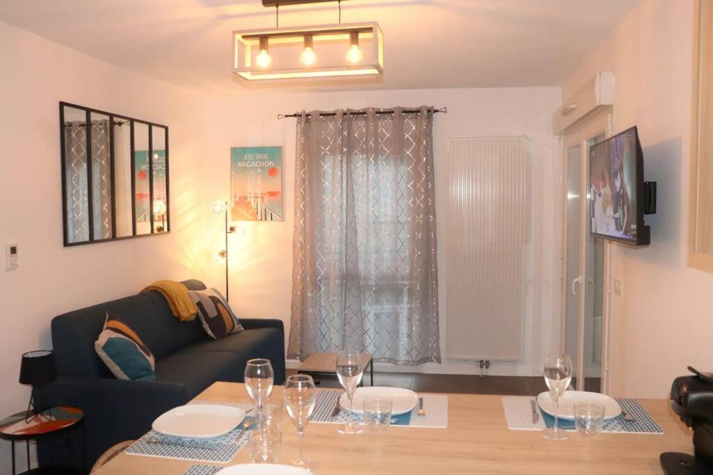 Les Cedres -Tram A 50 Metres, Bordeaux A 5 Minutes, Parking Apartamento Cenon Exterior foto